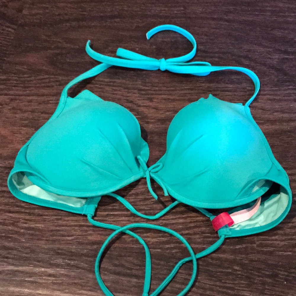 Underwire bathing suit top